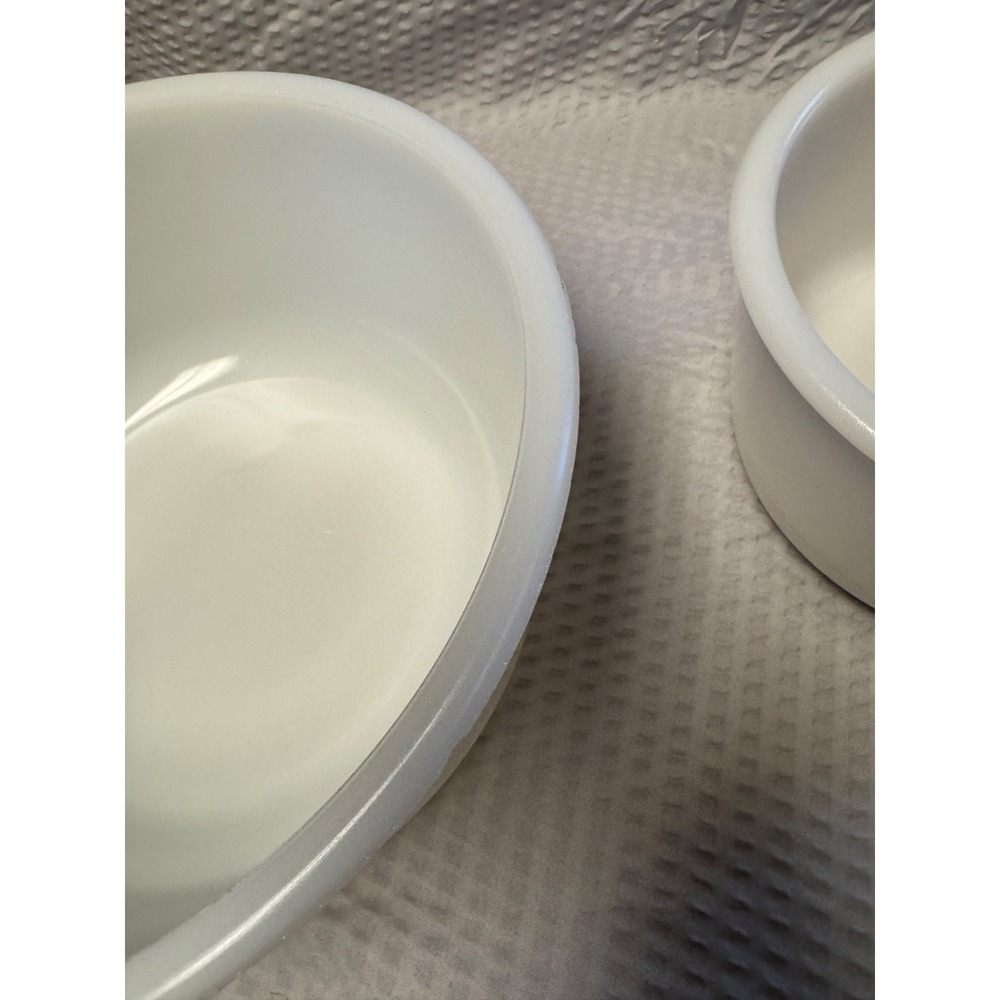 Vintage White Glass Mixing Bowls Crock 6" & 9" Diameter Set of 2 - Picture 11 of 16